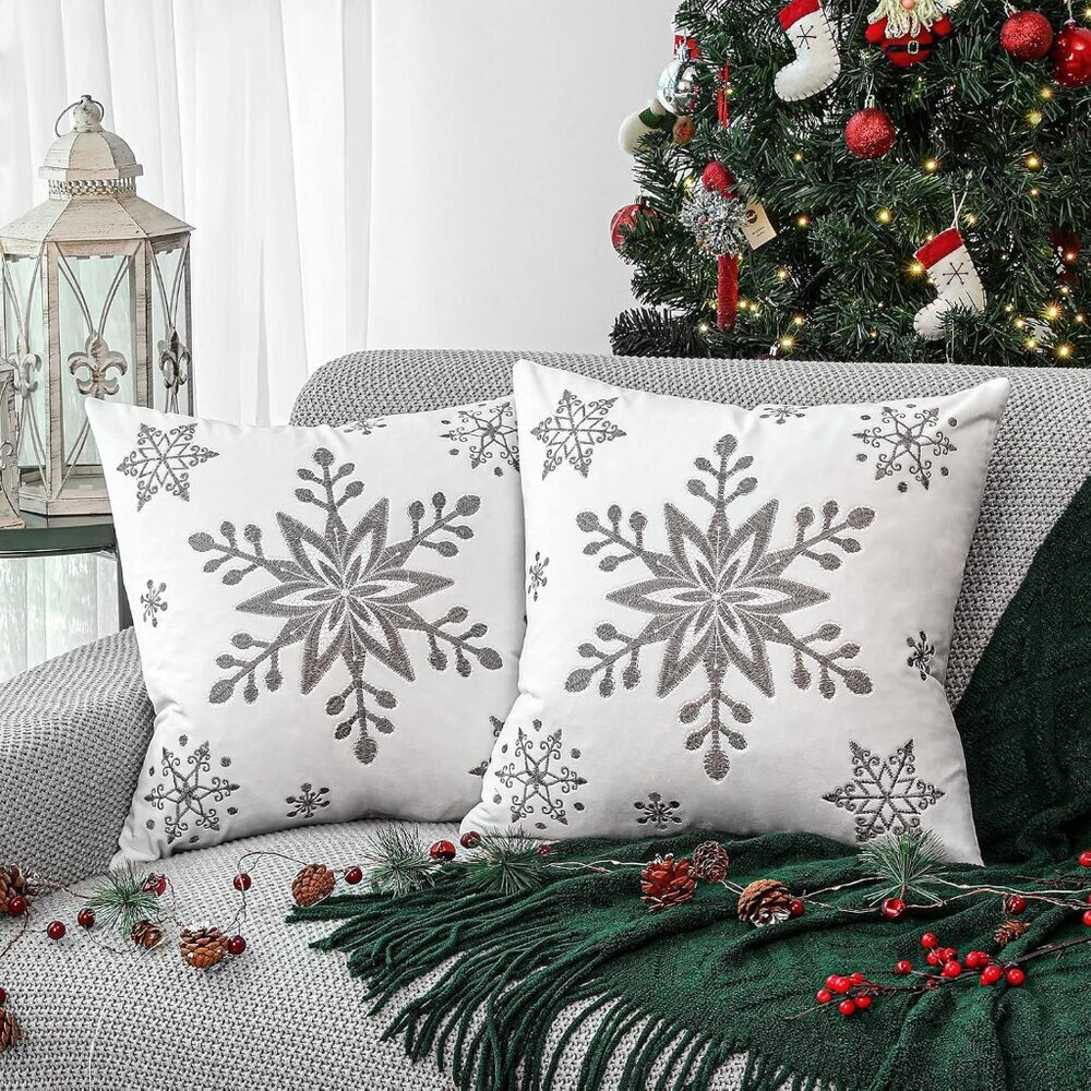 🆕 Snowflake Pillow Covers Christmas Soft Velvet Embroidery Cushion Decoration